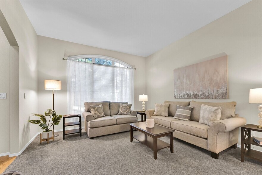Building Photo - 1602 N Wimbledon Pl