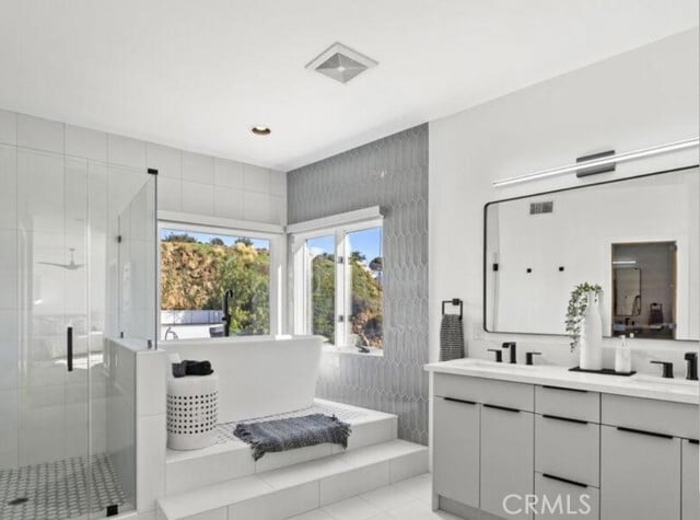 Building Photo - 6422 Weidlake Dr