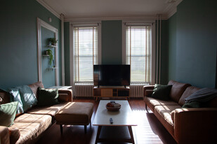 Building Photo - 78 Hudson Ave