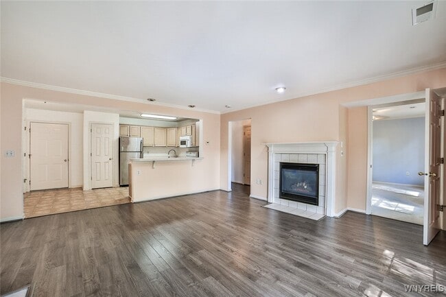 Building Photo - 2775 N Forest Rd