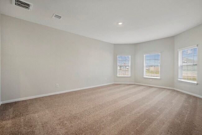 Building Photo - 324 Fastboy Ln