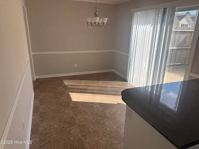 Building Photo - 1222 Cross Creek Cir