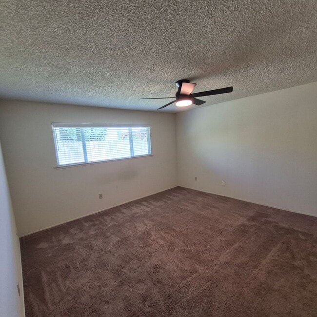 Building Photo - 3332 Jayanne Way