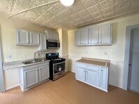 Building Photo - 12 Aetna St
