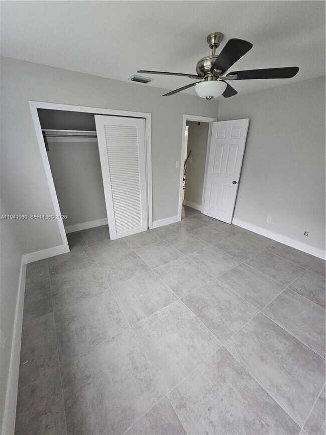 Building Photo - 7300-7302 NW 76th Dr