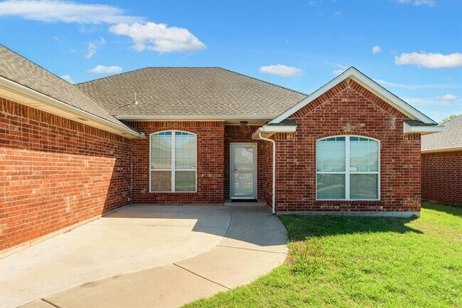 Building Photo - 3104 Loren Dr