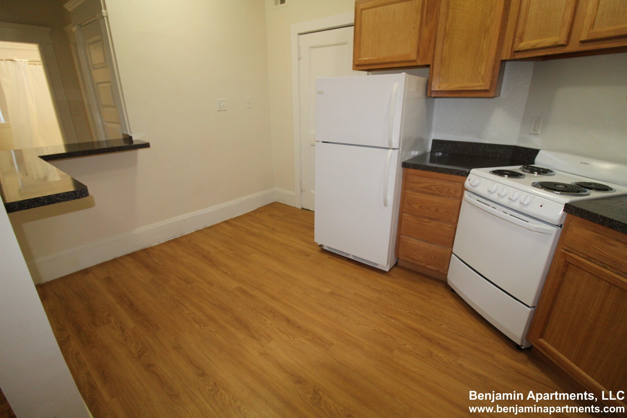 Building Photo - 1583 Beacon St