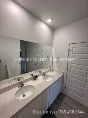 Building Photo - 3559 S Lydia Ann Ln