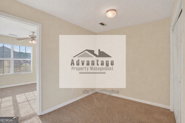 Building Photo - 8100 Oakley Cir