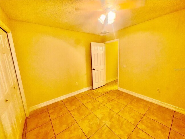 Building Photo - 909 Gateshead Ct