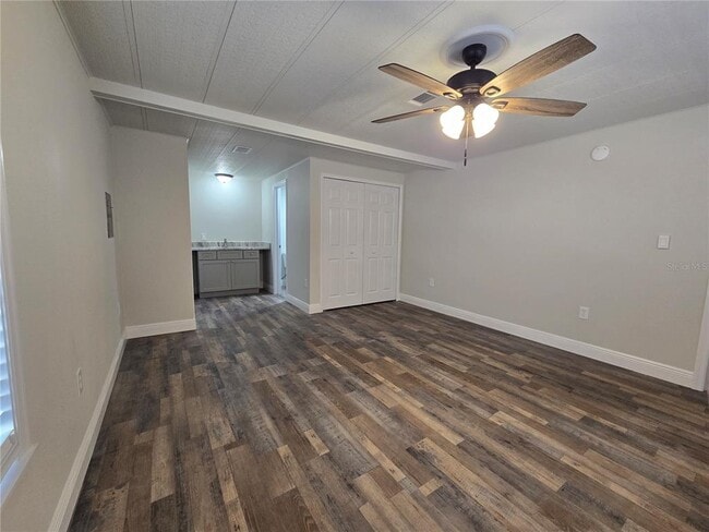 Building Photo - 2875 Bay Ave