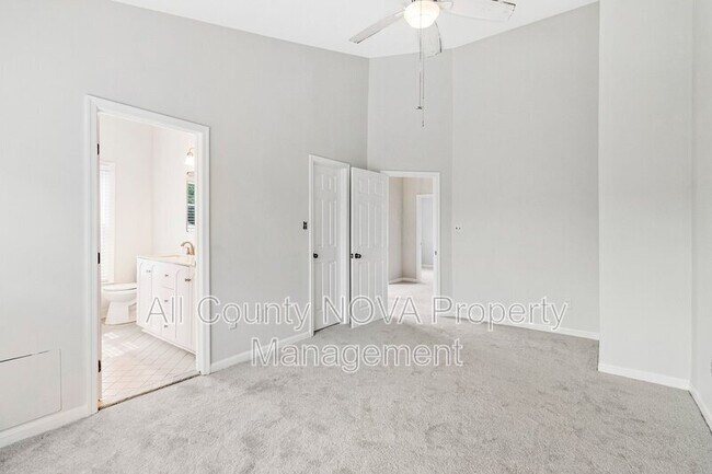 Building Photo - 208 Ellsworth St