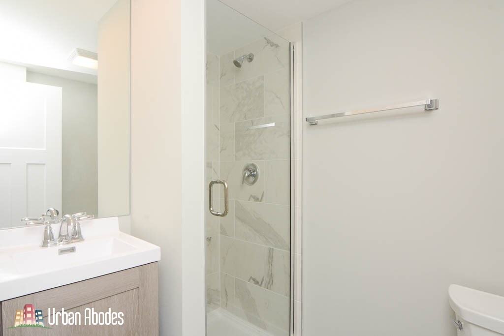 Building Photo - 727 Saint Johns Ave