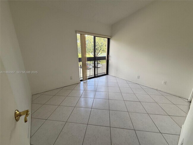 Building Photo - 1953 SW 15th St