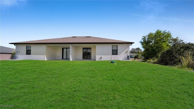 Building Photo - 330 Gordon Ave S