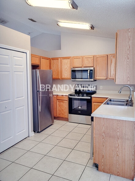 Building Photo - 2564 Courtland Blvd