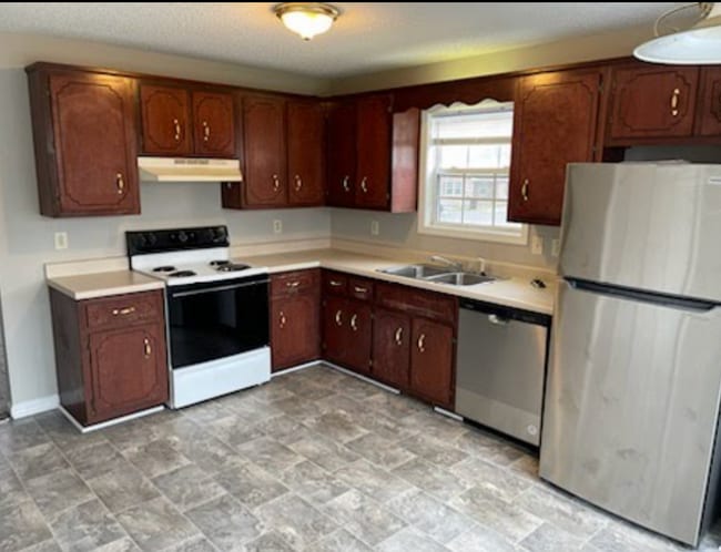 Building Photo - 440 Terrier Way