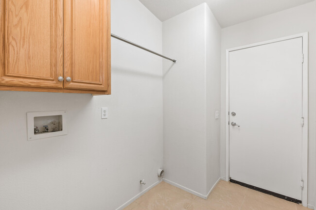 Building Photo - 81157 La Reina Cir