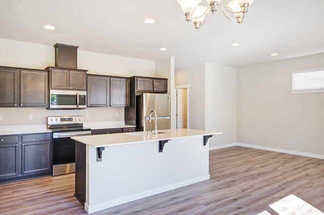 Building Photo - Newly Built 4bd 2.5ba in LSSD
