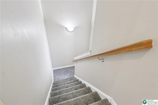 Building Photo - 270 Milkweed Dr