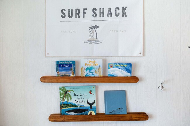 Building Photo - 108 Zamora St