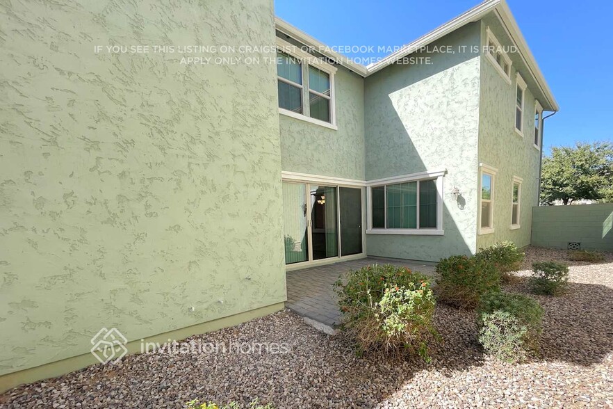 Building Photo - 3711 E Galveston St