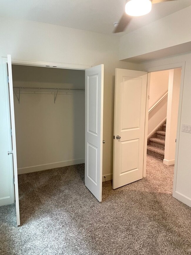Building Photo - Beautiful 4bd 3.5 bath townhome for rent