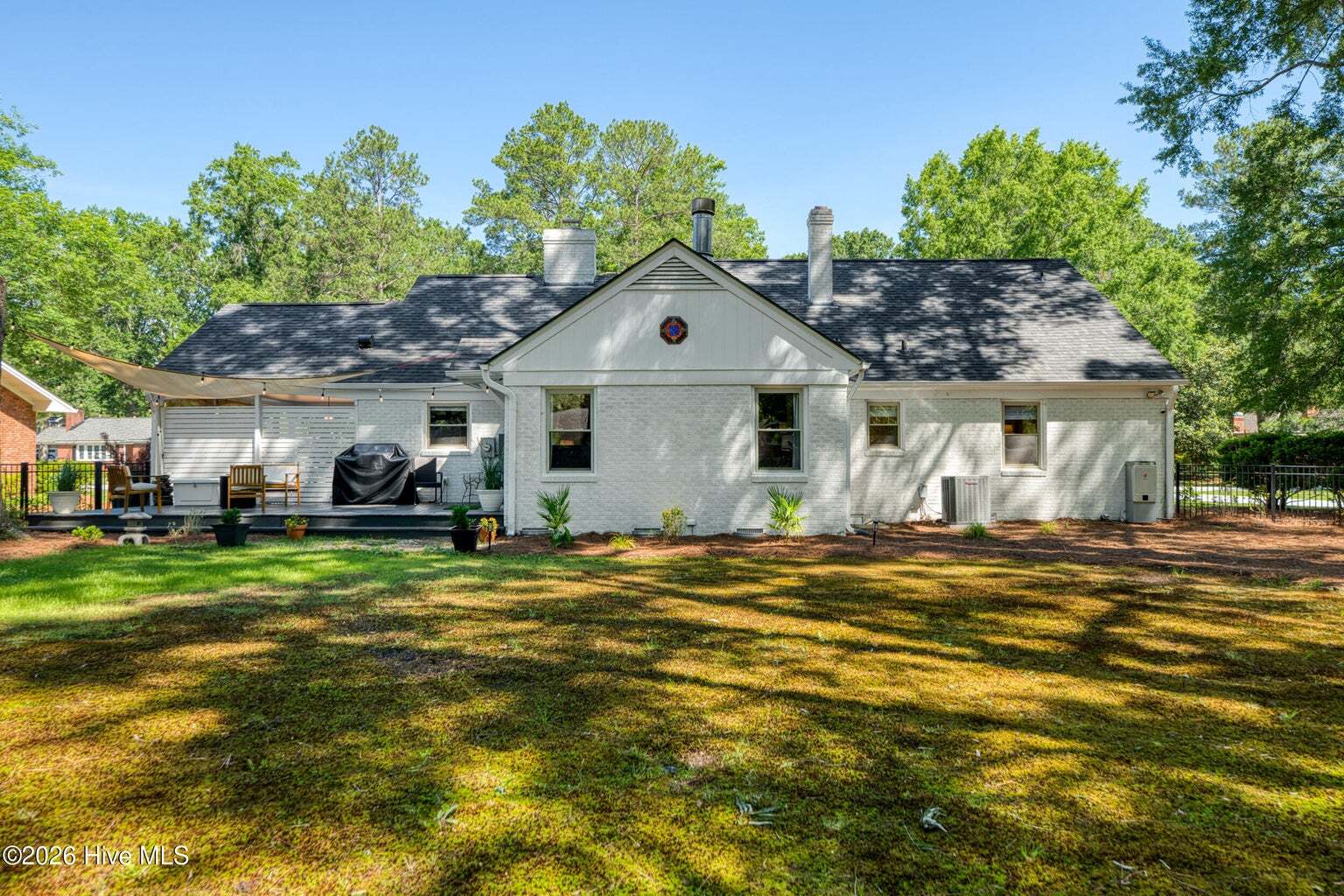 Building Photo - 611 Clark Dr