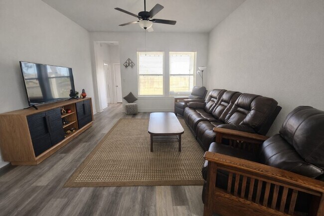 Building Photo - 10810 Burgess Pk Ct