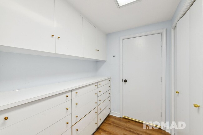 Building Photo - Stylish 2BR Condo in New Orleans