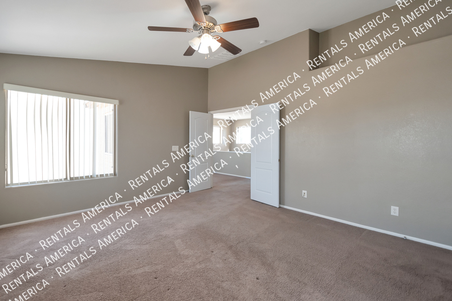 Building Photo - 1028 E Dragon Fly Rd