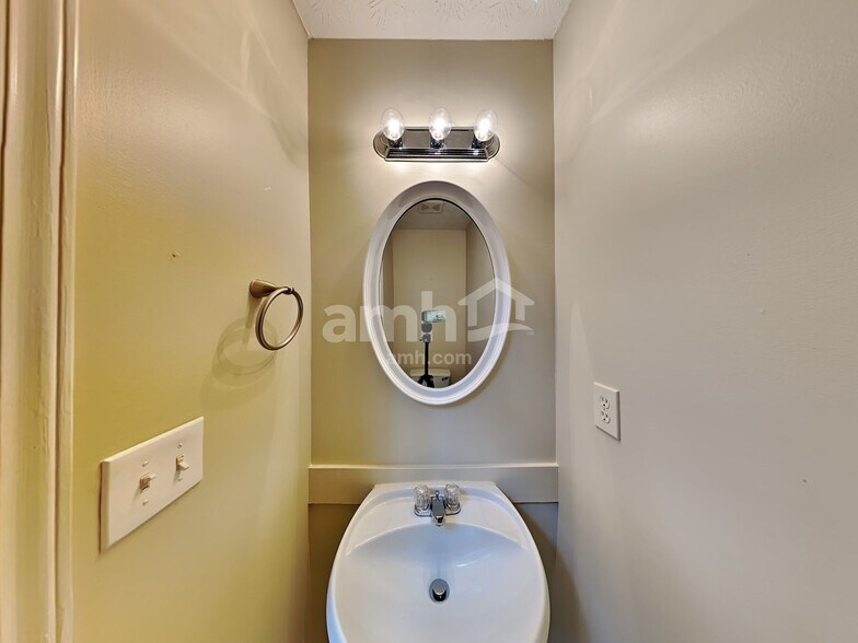 Building Photo - 3533 Shortleaf Run