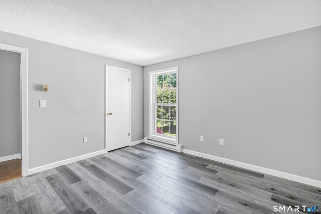 Building Photo - 135 Heather Ridge