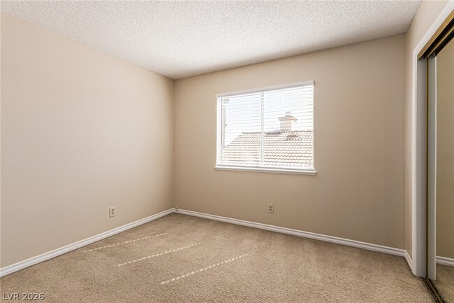 Building Photo - 3308 Royal Glen Ct