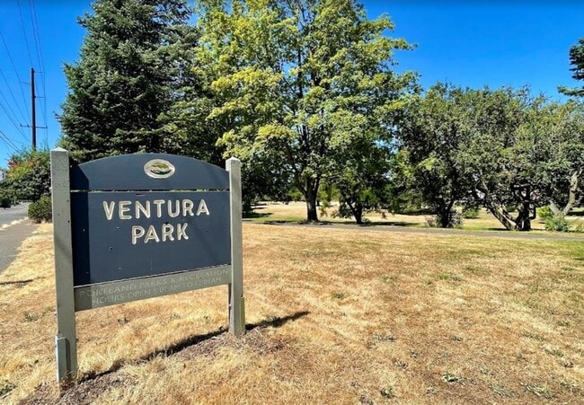 Building Photo - Incredible SE Hazelwood 2 Bedroom + 1 Bathroom Condo w/ included Garage and Washer & Dryer!!