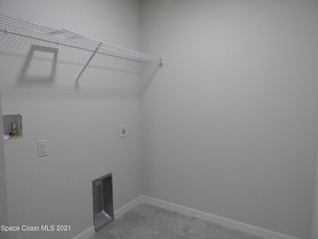 Building Photo - 1611 Saipan St SE