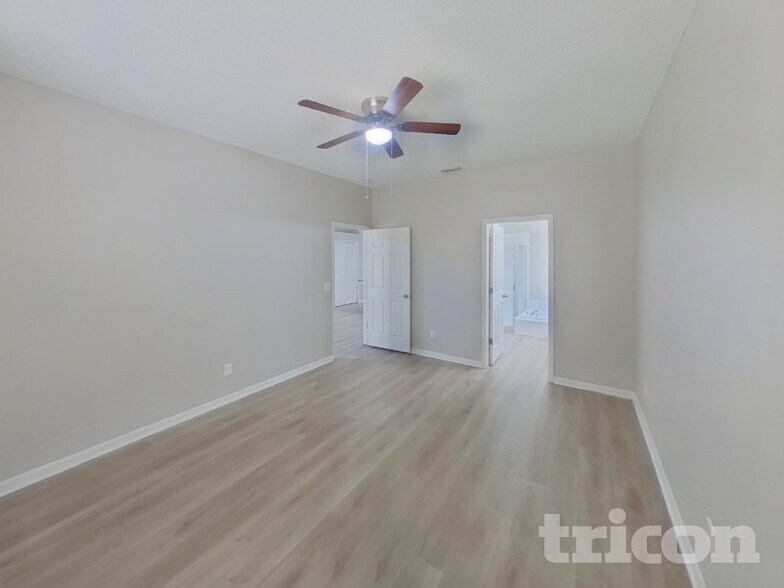 Building Photo - 906 Grand Canyon Dr