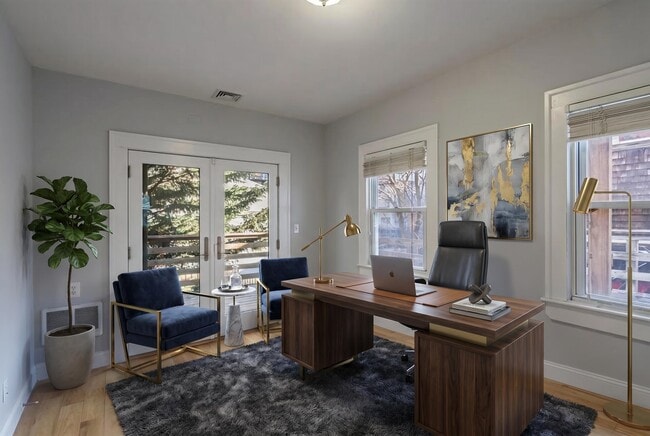 Building Photo - 114A Cottage St