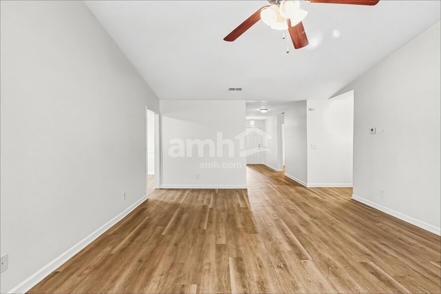 Building Photo - 1149 Langston Dr