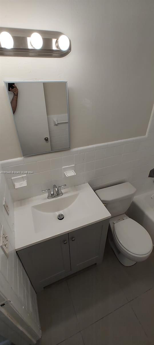 Building Photo - 2526 Taylor St