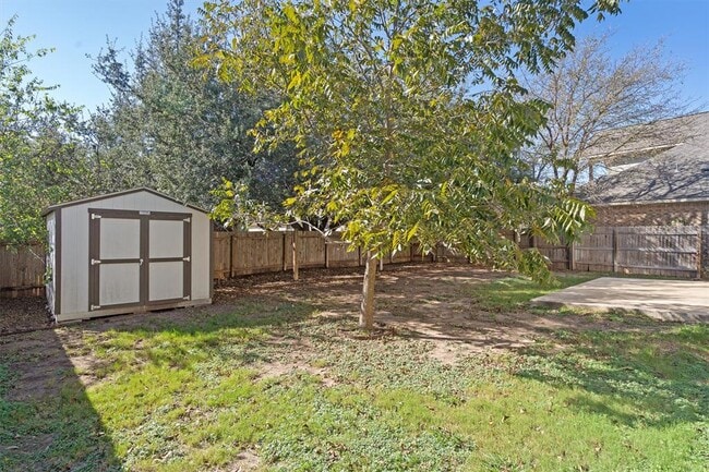 Building Photo - 104 San Matteo St