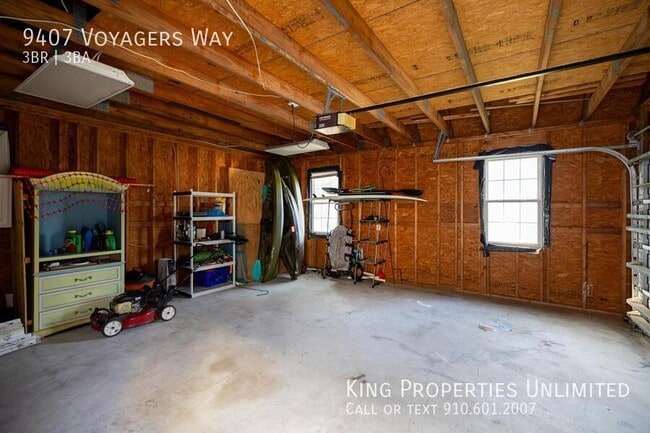 Building Photo - 9407 Voyagers Way