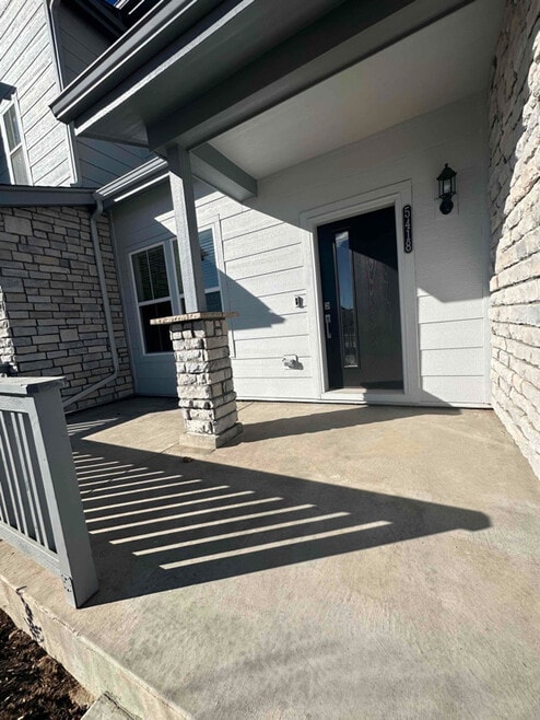 Building Photo - 5418 Euclid Dr