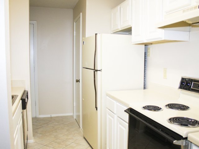 Building Photo - 1266 Taylor Draper Ln