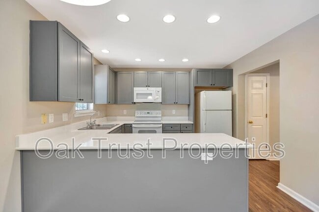 Building Photo - 2284 Kings Gate Ln