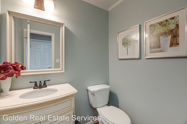 Building Photo - 5 br, 3.5 bath House - 5624 Kemp Ln