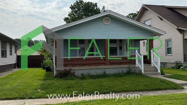 Building Photo - Charming and Ready to call home!