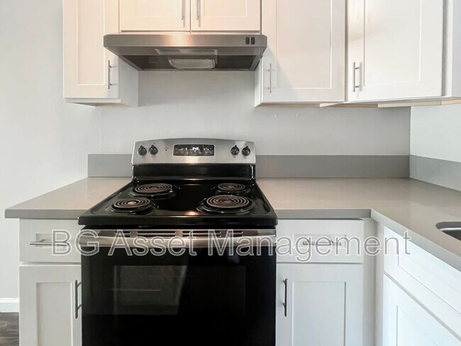 Building Photo - 108 Avian Dr