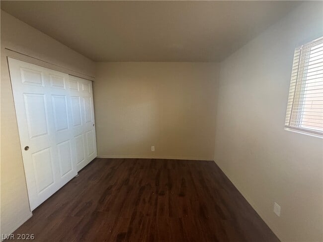 Building Photo - 4360 Twin View Cir