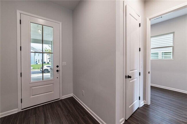 Building Photo - 107 Cedar Brk Dr